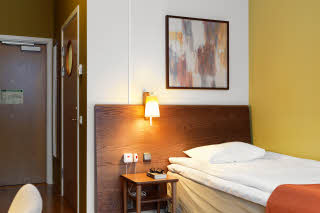 Foto: Interior photographs of Scandic Hotels scandic-linkopingcity-room-disabled-2.jpg